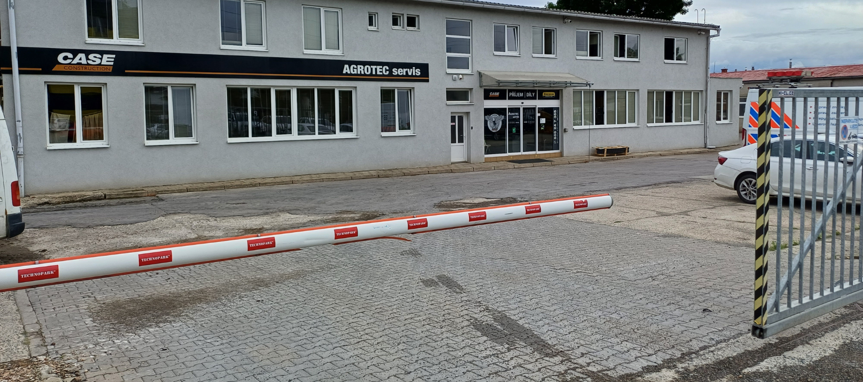 Opravujeme areál brněnského AGROTEC Servisu