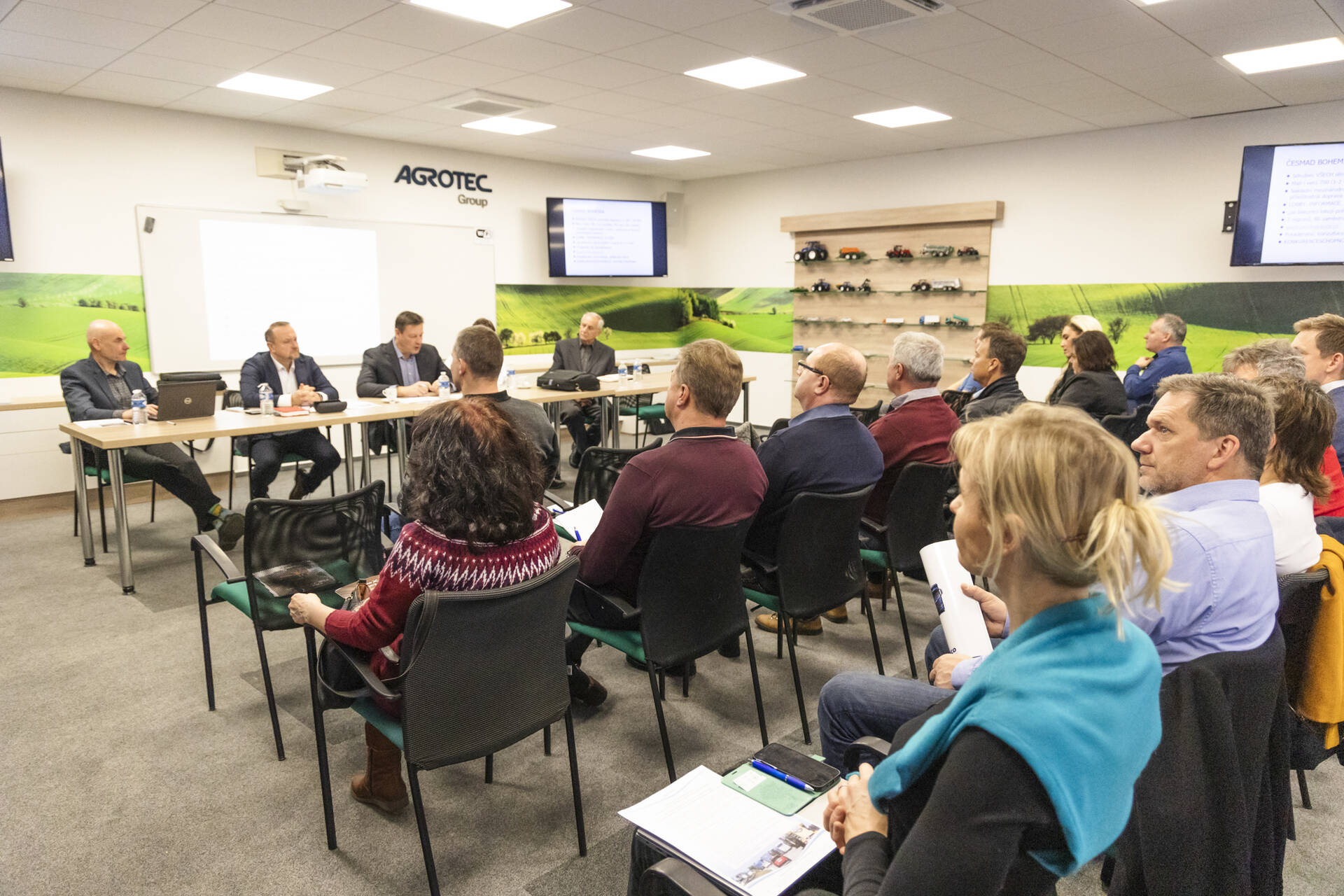 Dopravci ze sdružení ČESMAD se sešli v AGROTEC Group