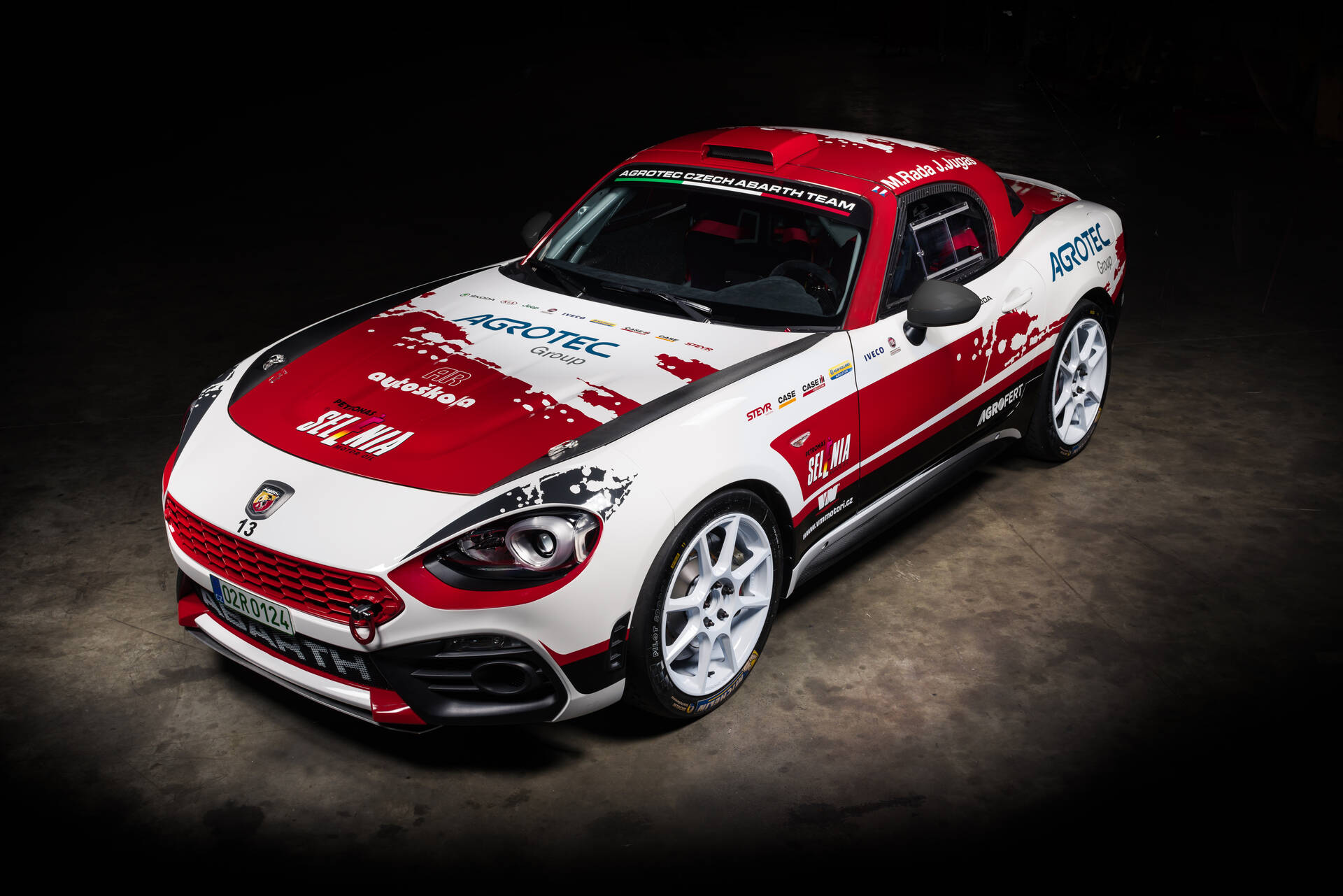 Rally vůz do Monte Carla je připraven